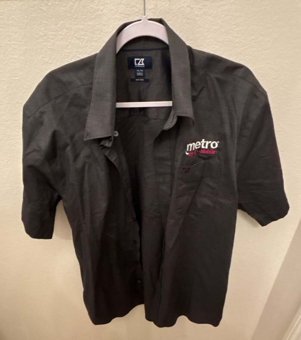 Cutter & Buck Metro by T-Mobile Easy Care Dark Gray Short Sleeve Button Shirt XL
